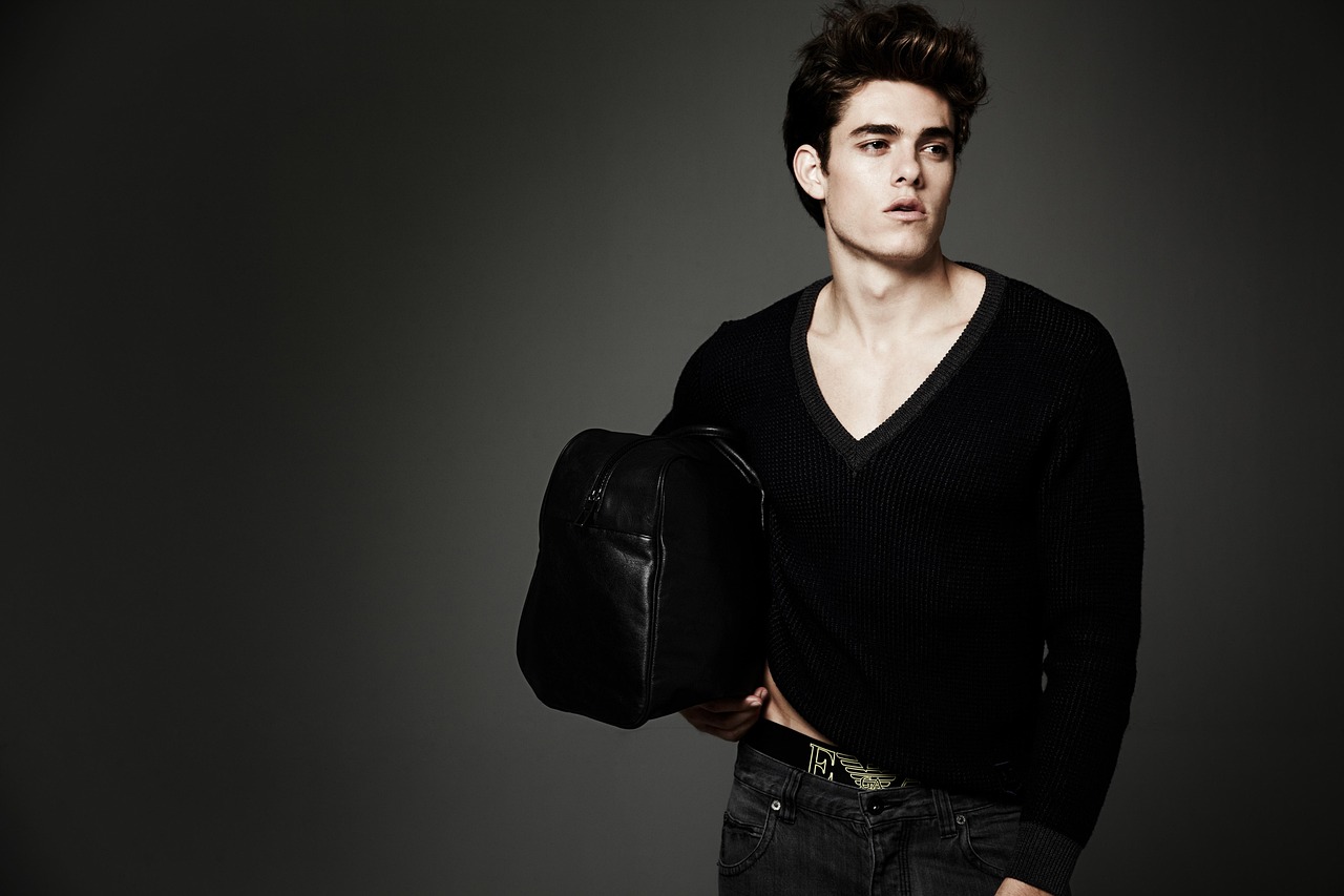 entdecken sie stilvolle modeaccessoires, die jedes outfit aufwerten. von taschen über schmuck bis hin zu hüten – finden sie die neuesten trends und vielseitige accessoires für ihren individuellen look.